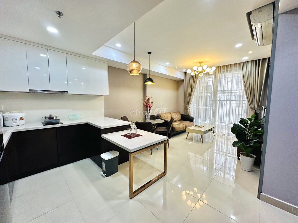 Rent The Tresor 2 bedrooms 2 toilets 75 meters full of furniture at 22 million a month.
