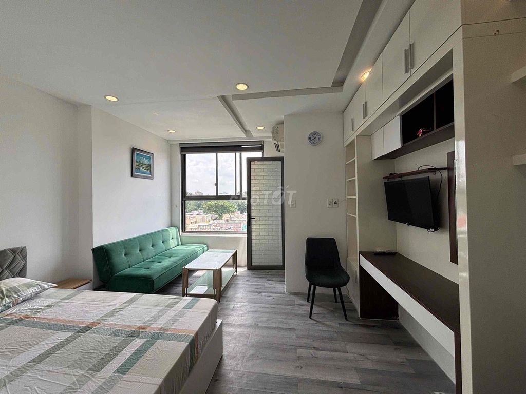 High-level Novaland apartment entered right next to the airport.