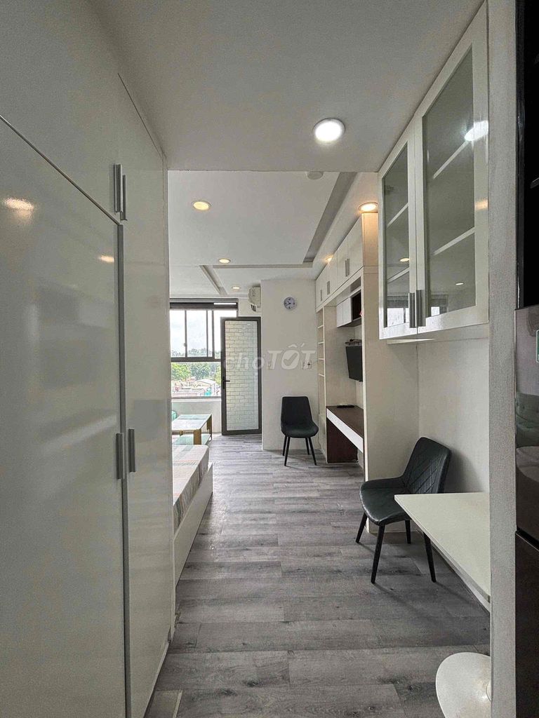 High-level Novaland apartment entered right next to the airport.