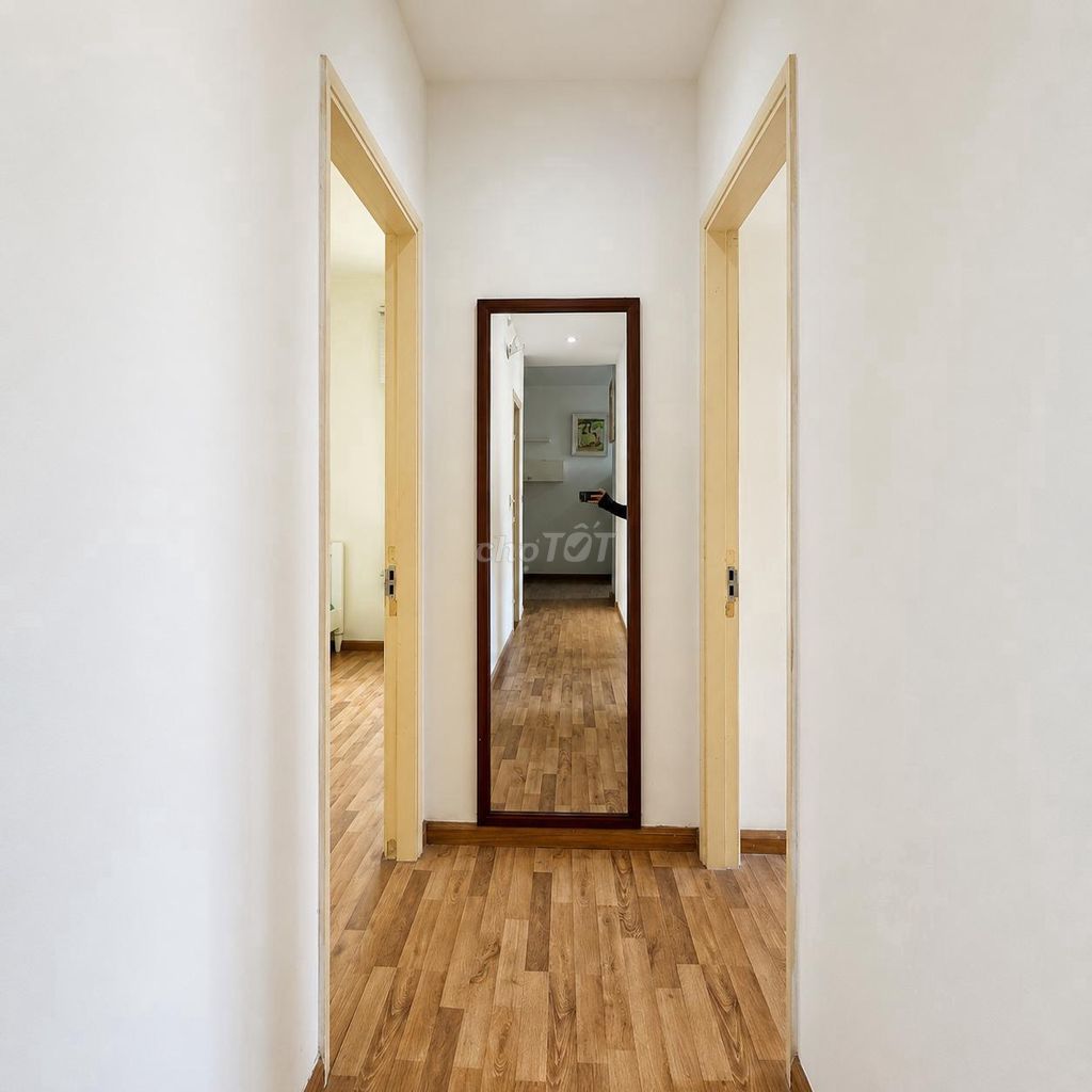 Renting the German Era Town apartment 790 meters 2 bedroom 3 toilets, 9 million