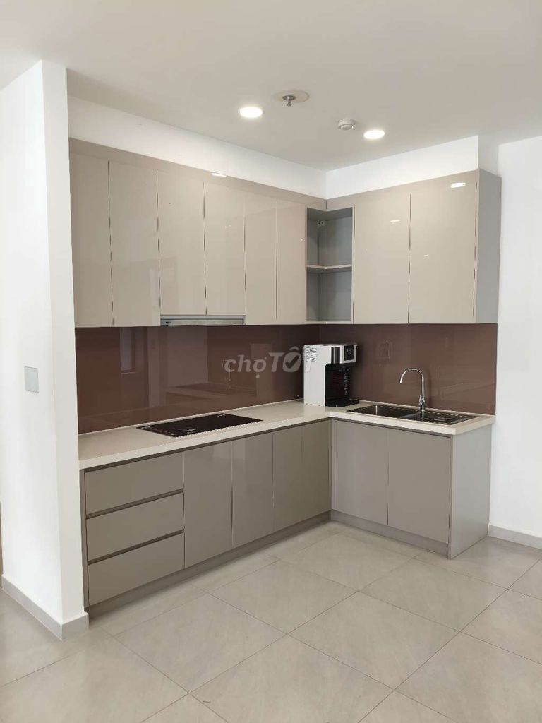 Rent a bedroom-63m2 for 5.5 million direct calls.