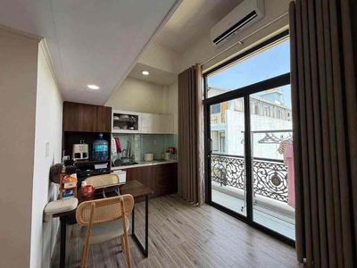 The apartment nears a four-four-four-four-cent renter.