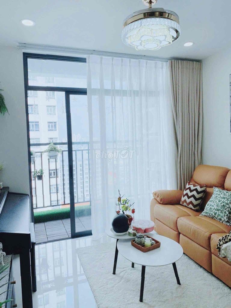 Central Premium package needs to rent a nice view house.