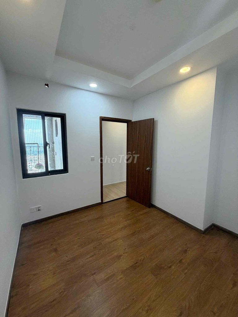 Rent The Pegasuite apartment 1-- 8-two bedrooms with air conditioning curtains.