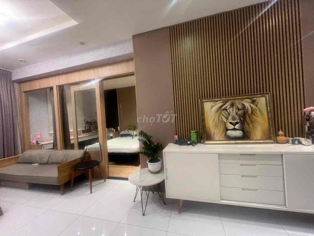 A rented bedroom, senior interior in District 7