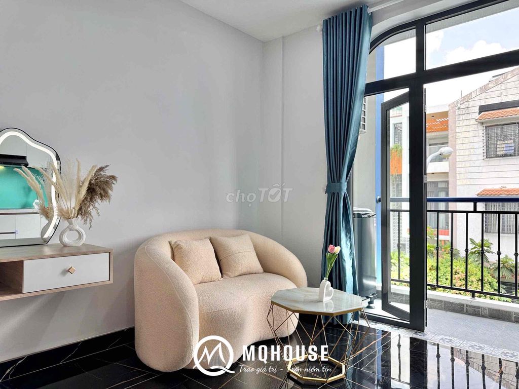 The luxury apartment is full of balconies right in the center of Tân Phú