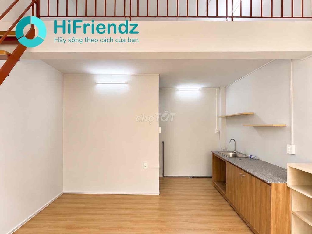 High ground apartment range stands Lê Văn Quới in four-four.