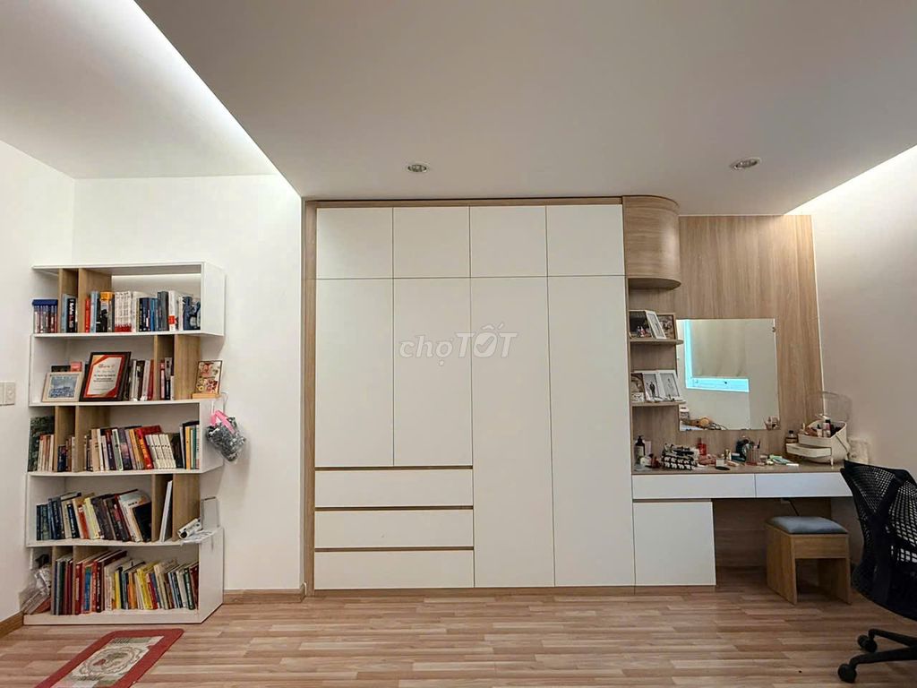 Renting Belleza apartment 7 - 186 m 1 1st floor - 15 million a month