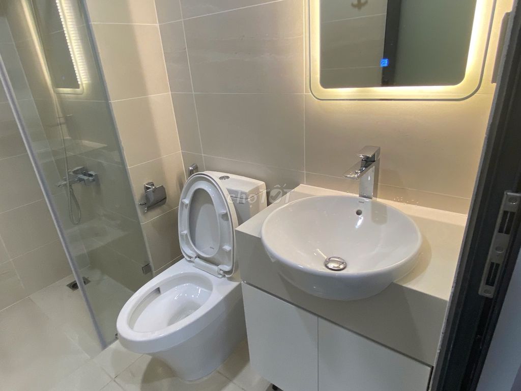 Rent the county 7 riverside 2 bedroom 13 million beautiful interiors, possible