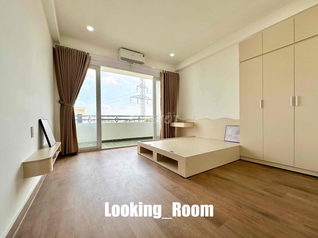 1 balcony bedroom in front of 40 M2 elevators in the garden.