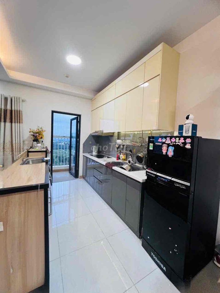 Two bedrooms, interior, river seven rented.
