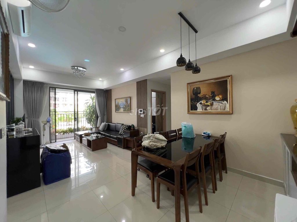High apartment design three cool view bedrooms