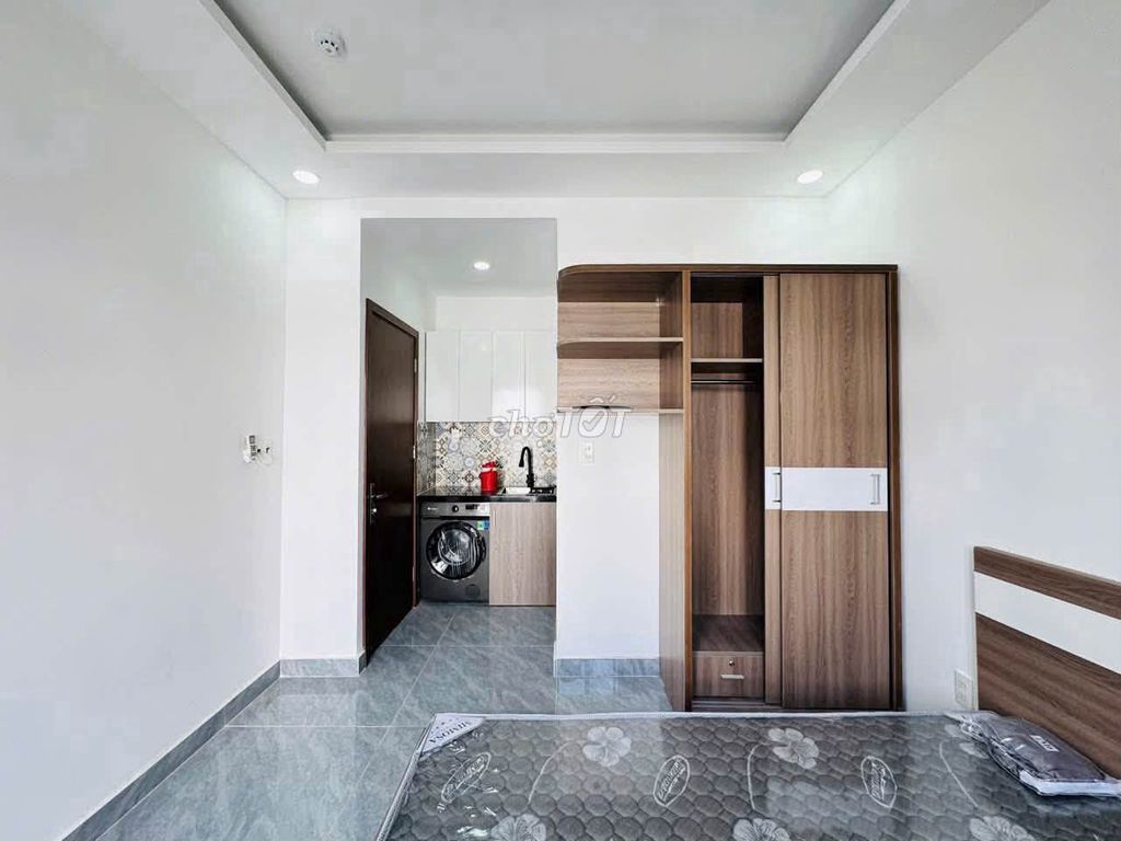 Just empty/ super cute room.