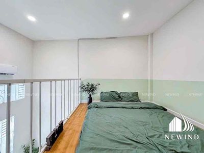 Rents 2M near kcx, uffm, 4/4 friends in 7th.