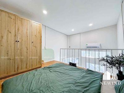 Rents 2M near kcx, uffm, 4/4 friends in 7th.