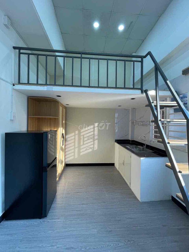 Next to ueh_Asen_bku_full interior of large suns and swift arms