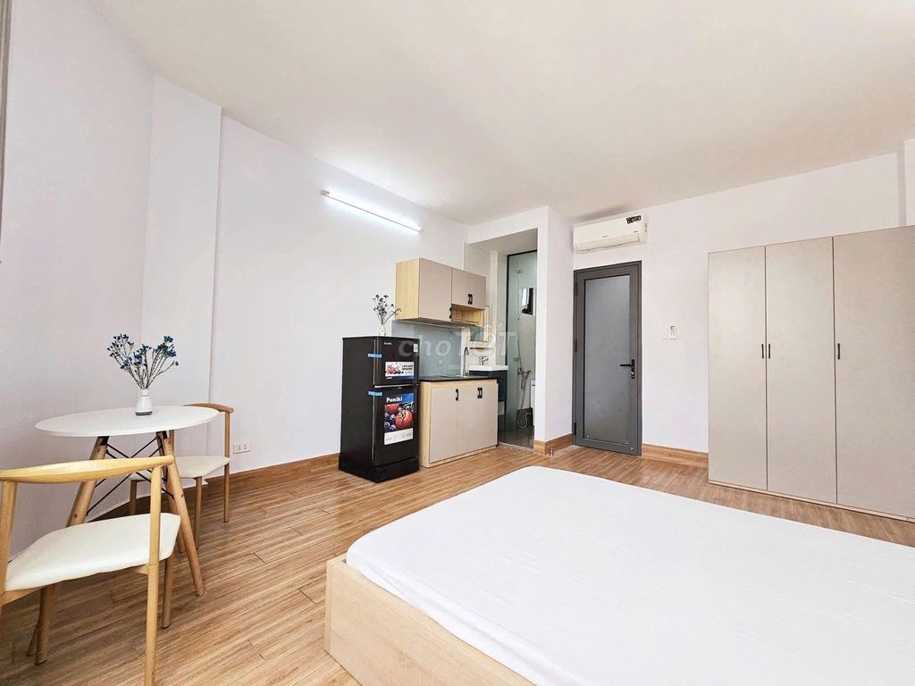 The new apartment built Lê Văn Sỹ near the sa-sa school is a $1.6 million comfortable.