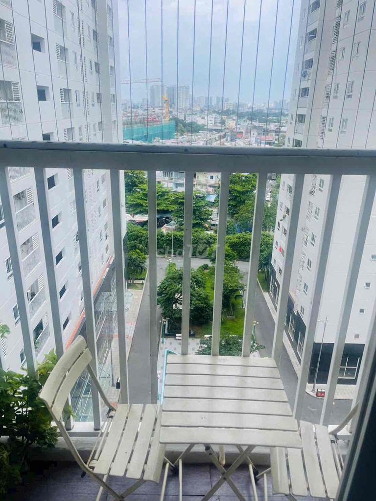 Bags for renting Tara Residence flat full of furniture 10 million a month.