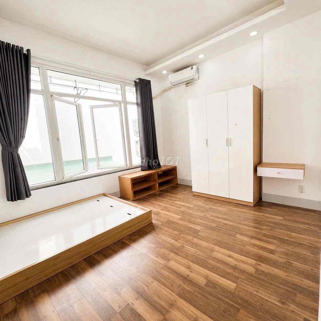 We'll rent two bedrooms, open and open for you and your sister.