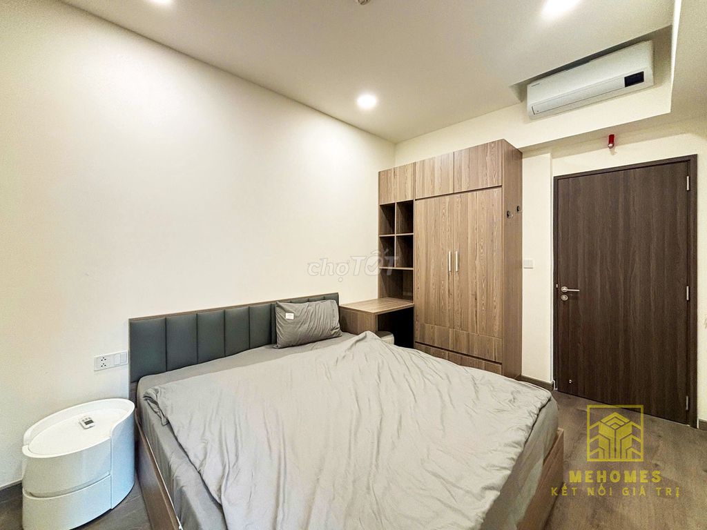 Panmond centery 3 bedrooms full of furniture, in the meantime, car parking