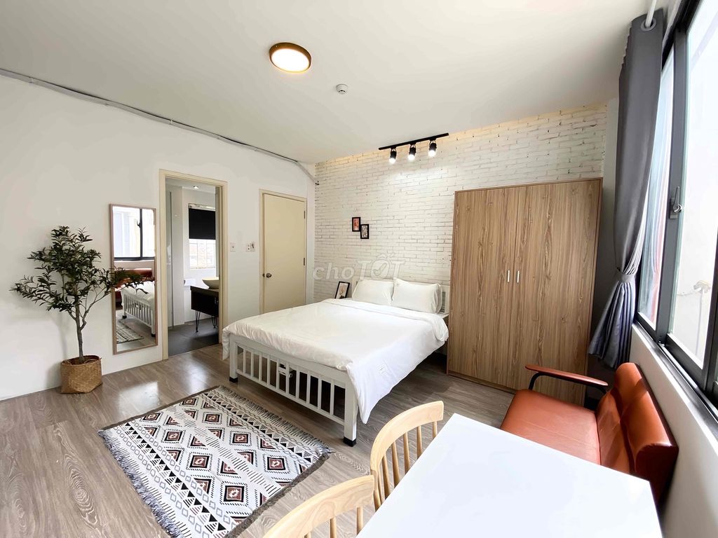 Nguyễn Thị Minh Khai District 1, window studio - full interior