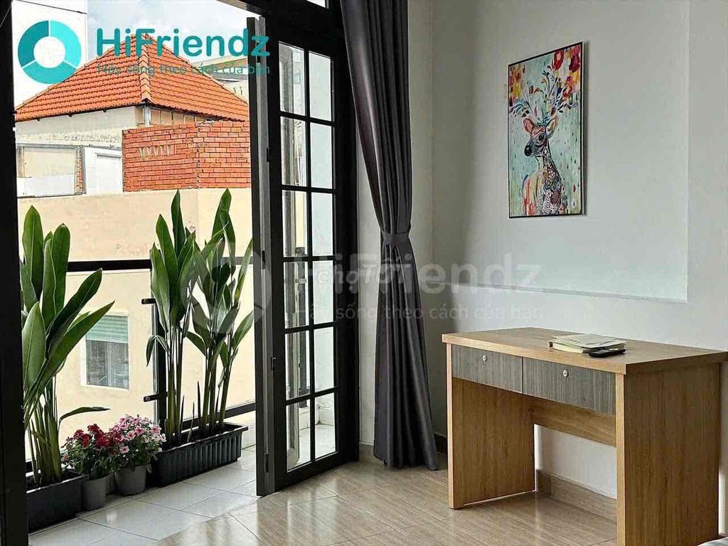 The comfort apartment -- balcon -- the elevator vault -- is Nguyễn Văn Đậu.