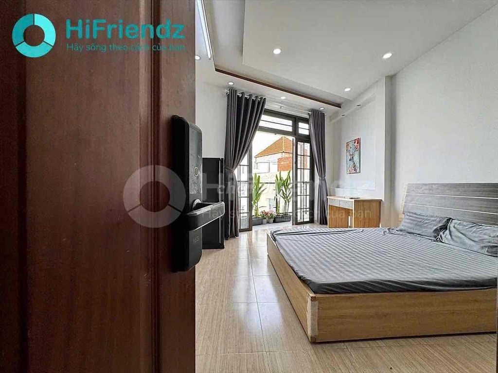 The comfort apartment -- balcon -- the elevator vault -- is Nguyễn Văn Đậu.