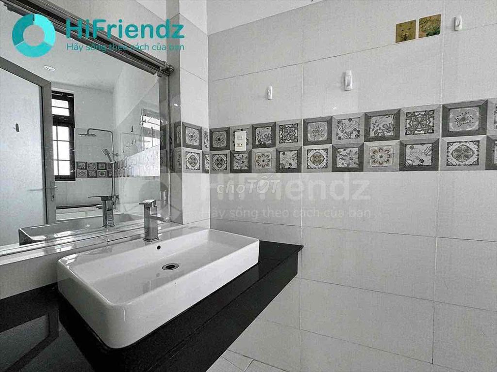 The comfort apartment -- balcon -- the elevator vault -- is Nguyễn Văn Đậu.