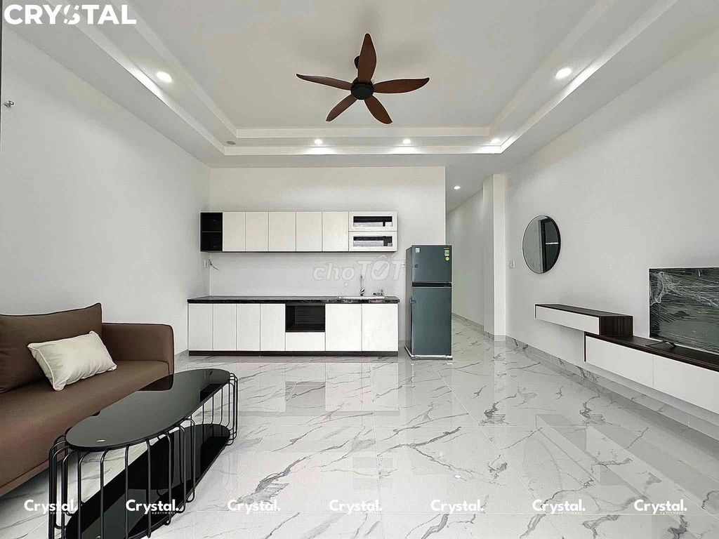 Room service one balcony/studio sky windows ful interior machine wide-salt area