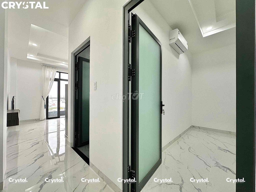 Room service one balcony/studio sky windows ful interior machine wide-salt area
