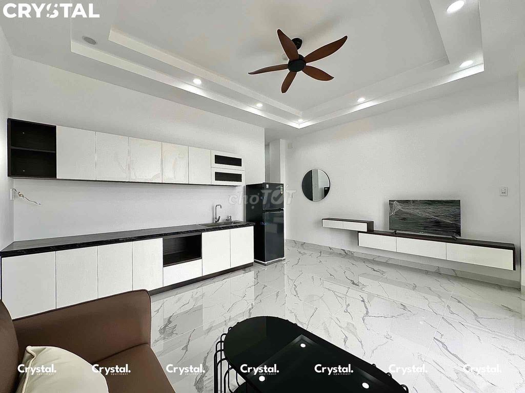 Room service one balcony/studio sky windows ful interior machine wide-salt area