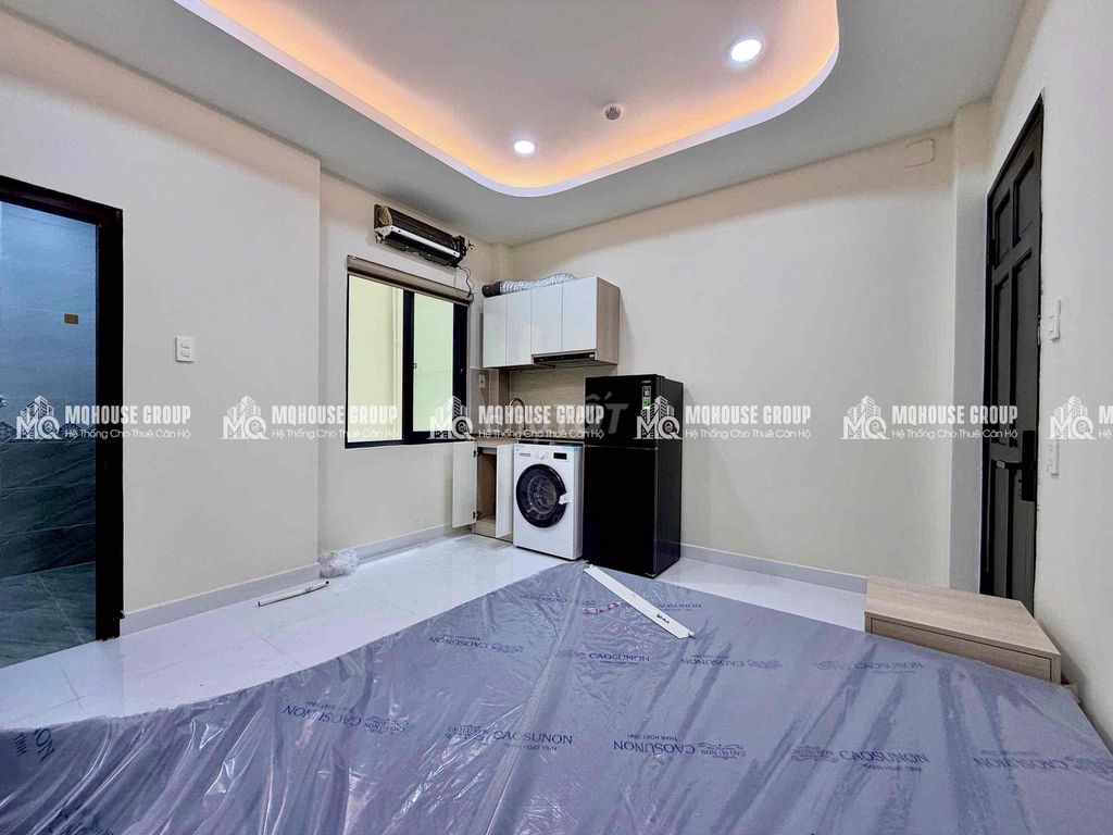 The new apartment opens the air window. The washing machine closes to the crash 4 Phú Nhuận