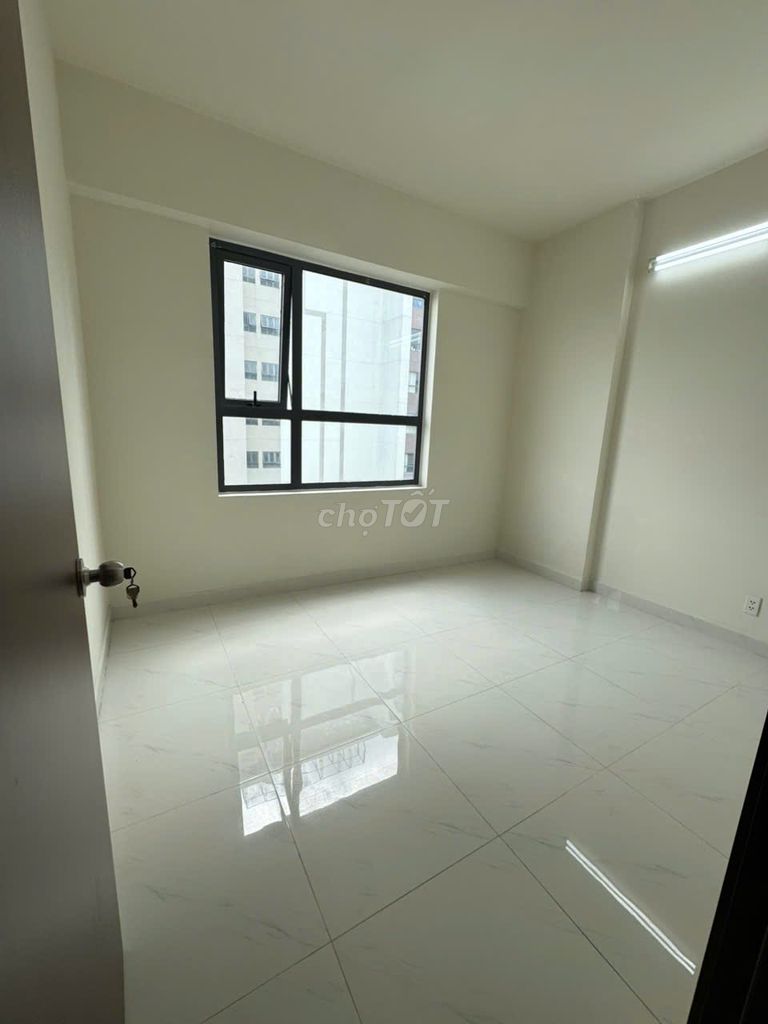 Renting apartment green river-eight. Three bedrooms. Two toilets at 11 million.