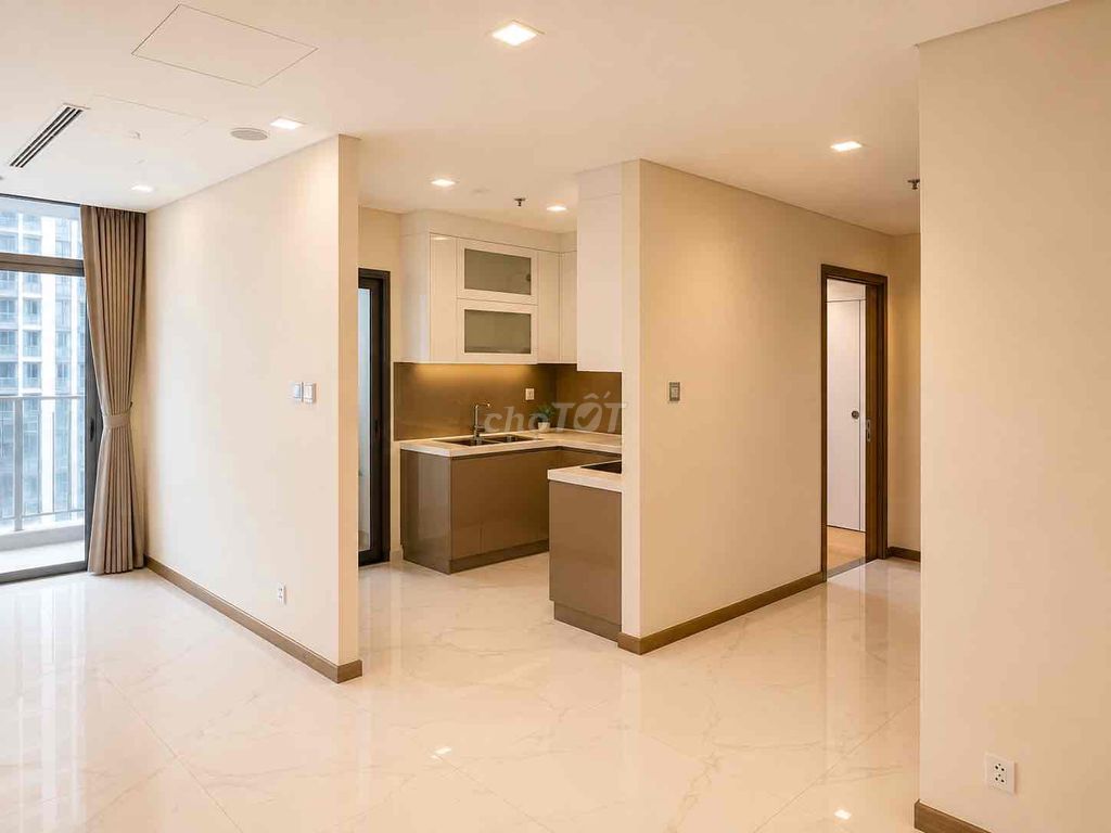 Vinhomes Central Park_V rented four bedrooms in Landmark 81.
