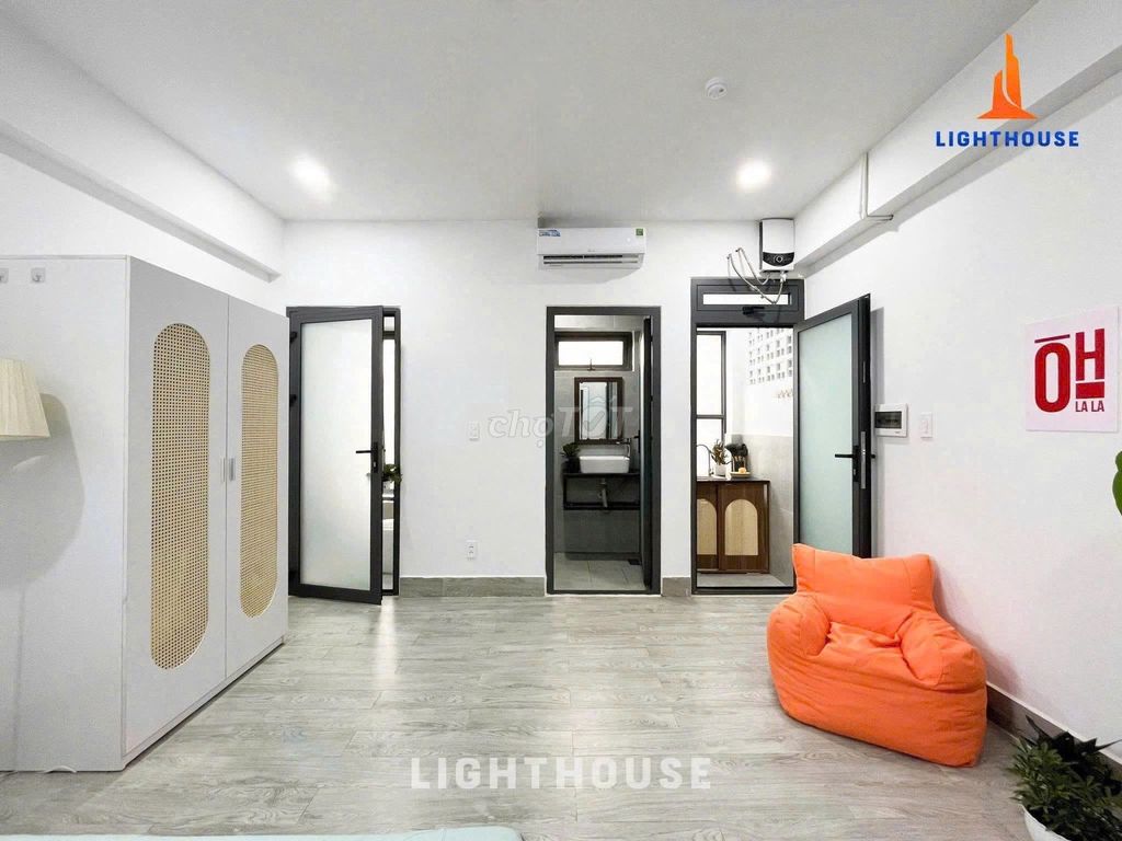 The studio is located in Nguyễn Văn Lượng - near Gò Vấp Culture Park.