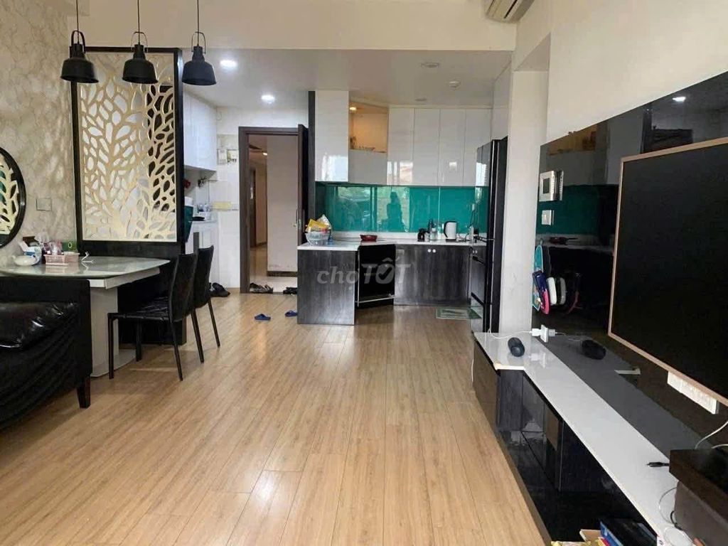 The high-end apartment Satra Eximland- -two full interior bedrooms, 79 m2 for 16 million a month.