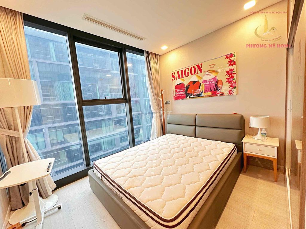 Rent 3 rooms vinhomes golden river 121 M2 view river - 57 million a month