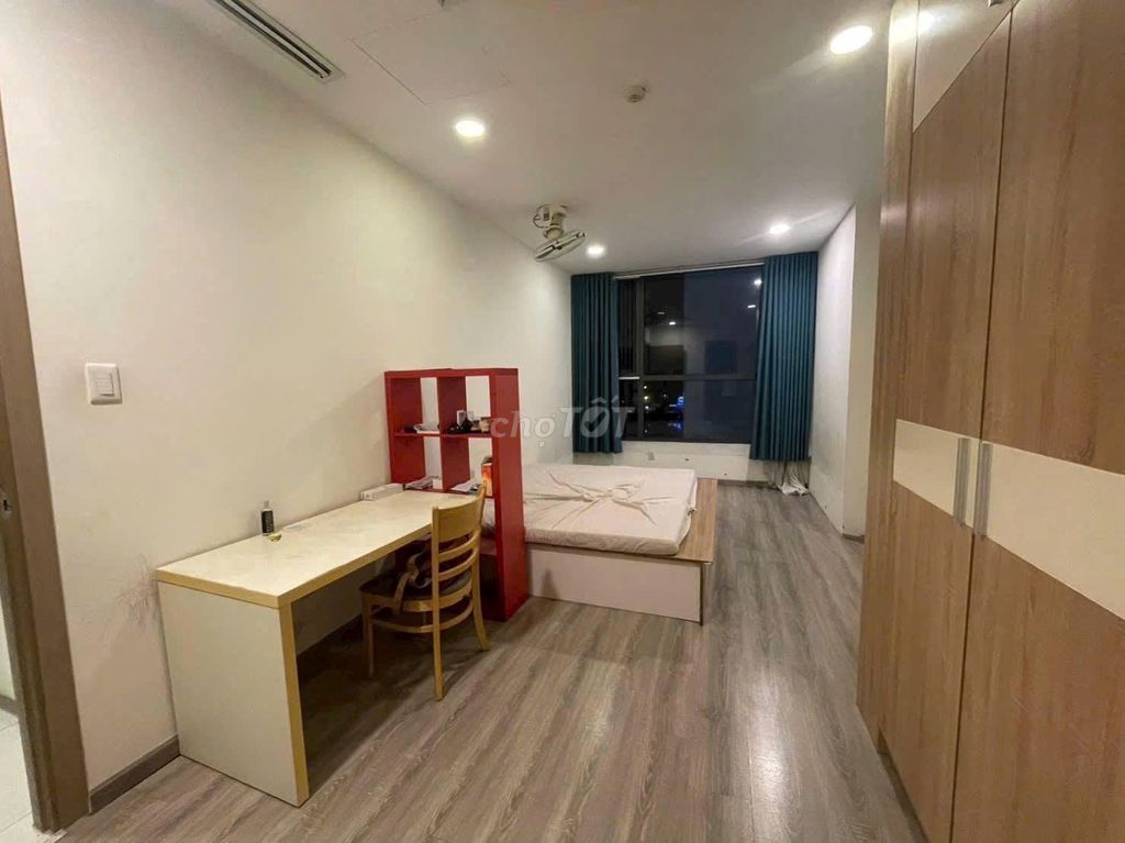 Oriental Plaza-Âu Cơ Tân Phú 2 bedrooms full of 10.5 million per month available 75 meters2