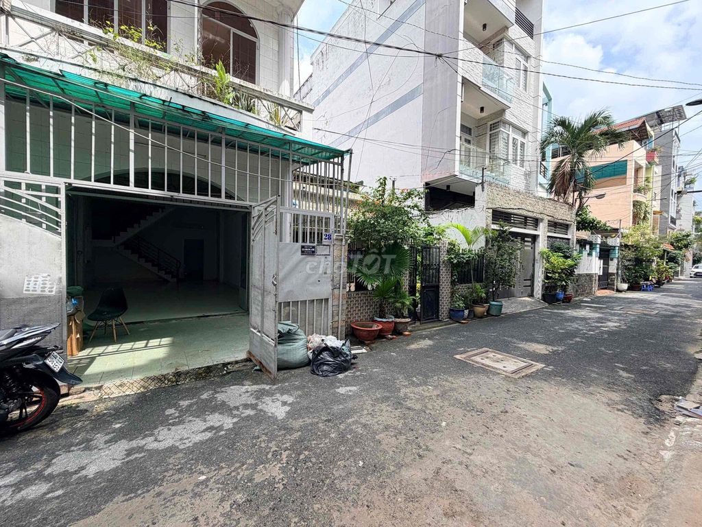 A 100-foot-a-half-mile-long cash home for renting 15 ts.