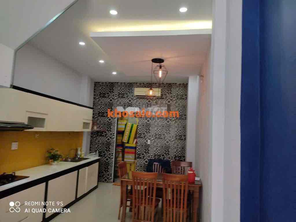 We'll rent the Original House 1 km from Land Mark.