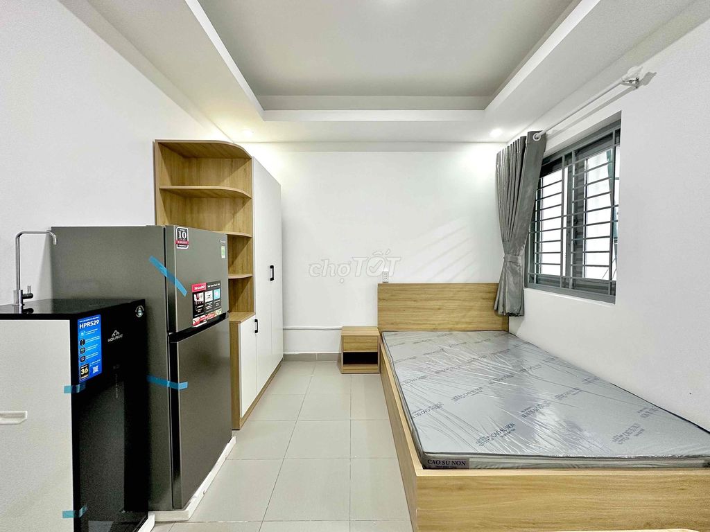 A kitchen bedroom, balcony private laundry on C1.