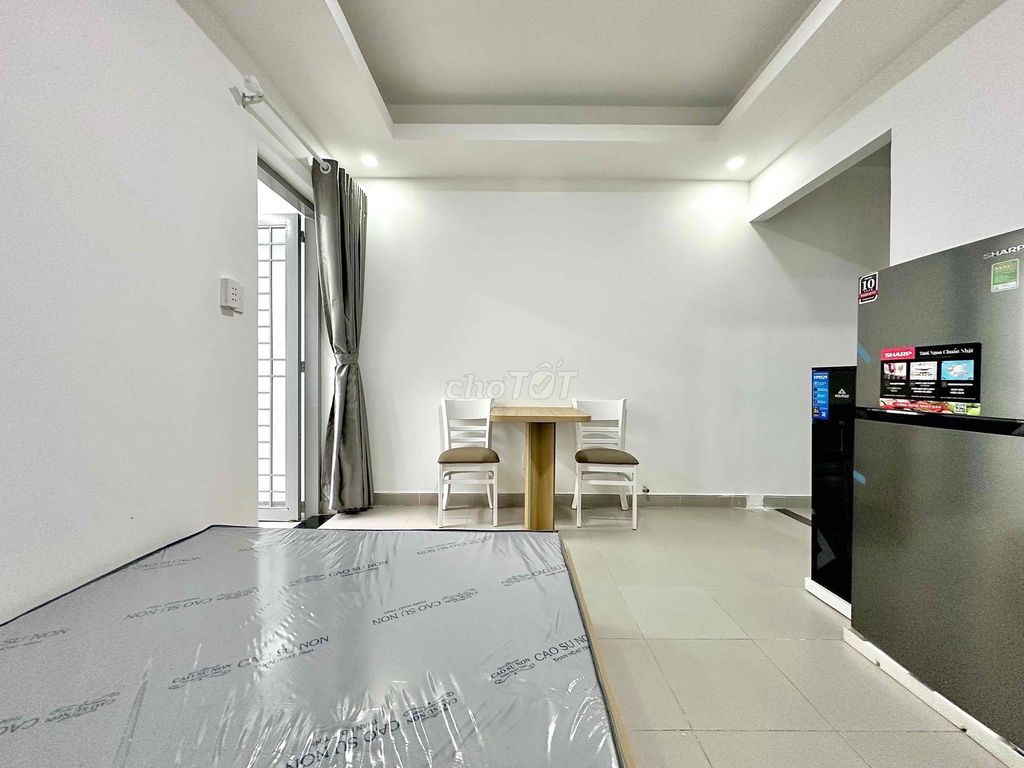 A kitchen bedroom, balcony private laundry on C1.