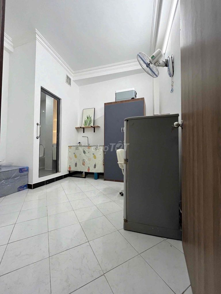 The studio walks through ueh base B