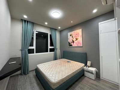 The Park Residence Z-Nhà Bè is renting two cheap toilets.