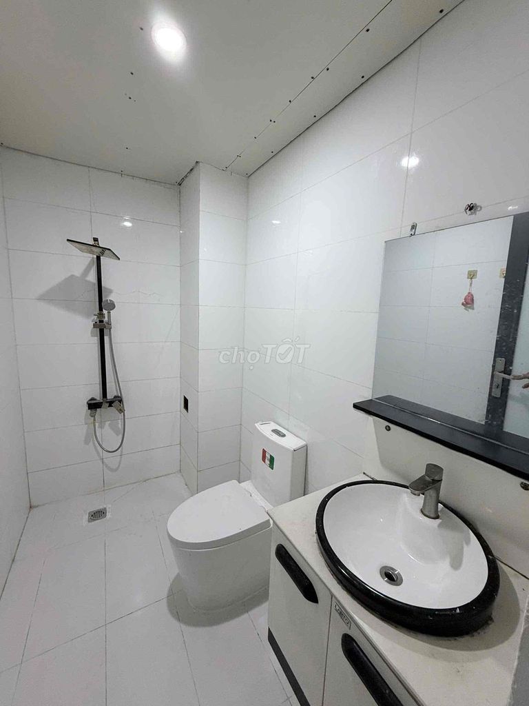 Check out the Phan Đăng Lưu Phú Nhuận cash room.