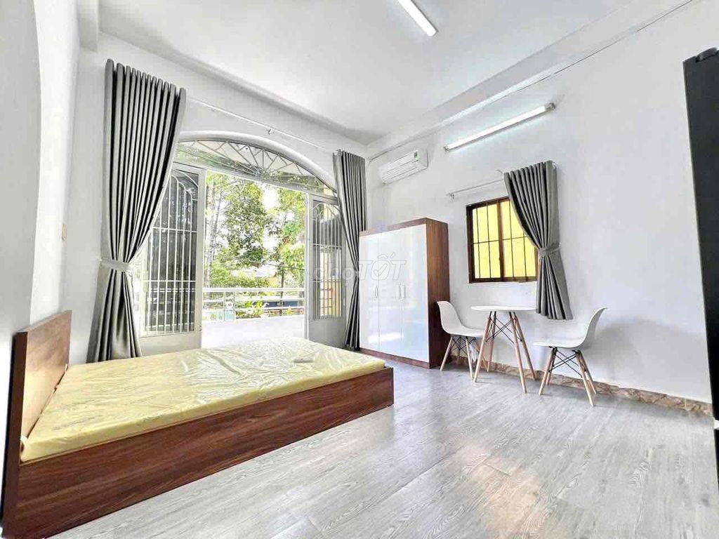 Rent the balcony view green tree tree tree right out of the Bắc Hải private inch