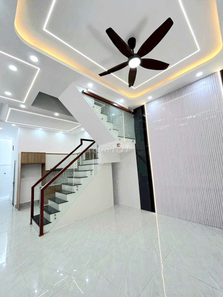 Nice three bedroom 11 million 385/ Bình Trị Đông