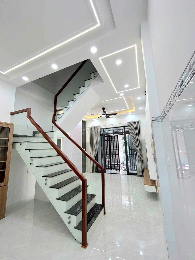 Nice three bedroom 11 million 385/ Bình Trị Đông