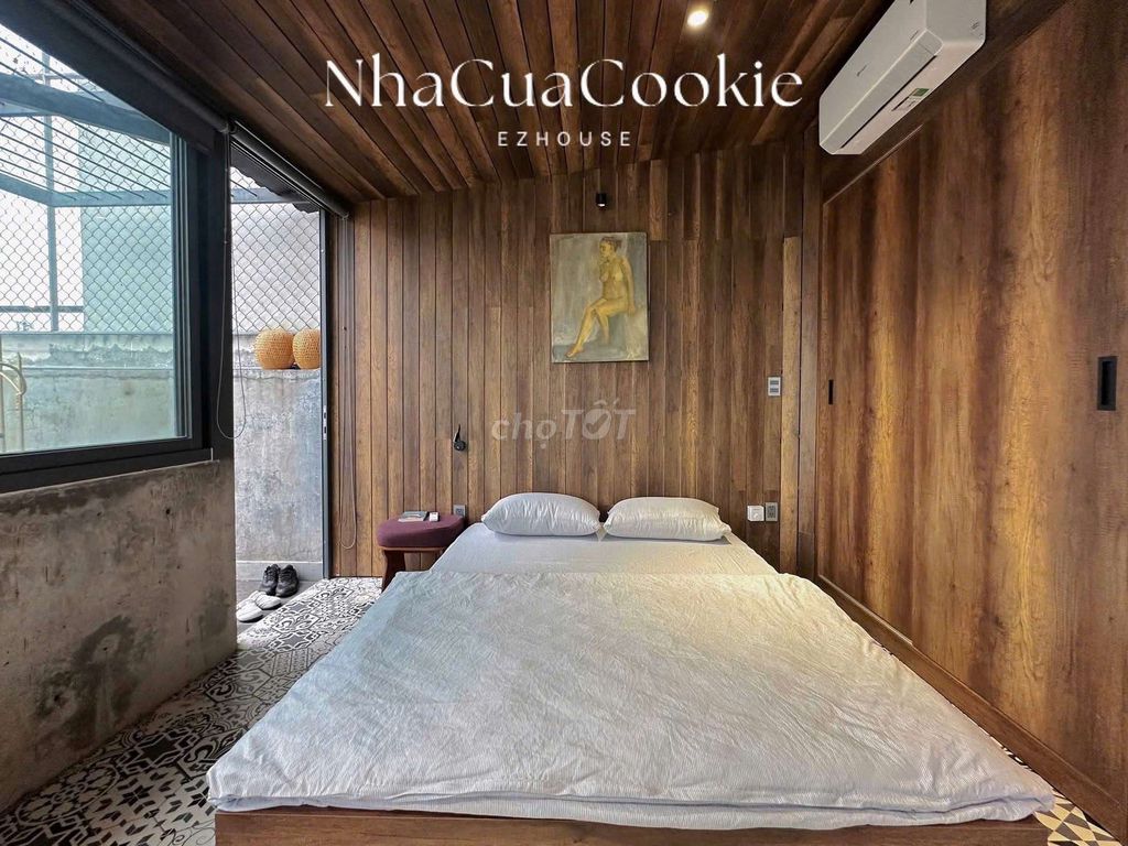 The penhouse 60 M2 is Tô Hiến Thành.