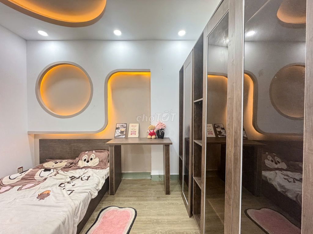 Two lyric bedrooms, new balcony bedrooms, 100 percent at the Great College of Medicine, esophagus,ueh